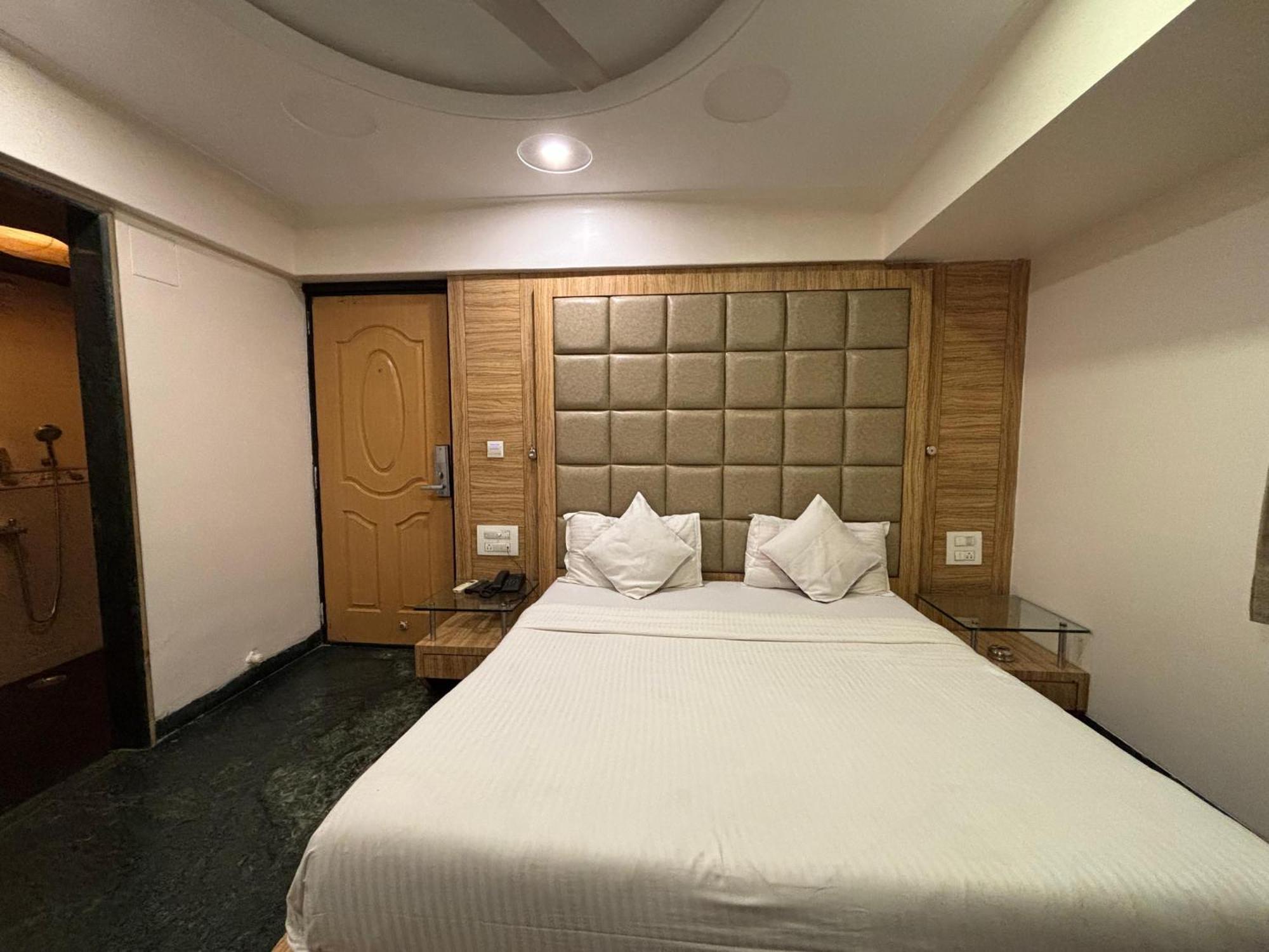 Hotel Sahar Garden Near Mumbai International Airport — Photos 3