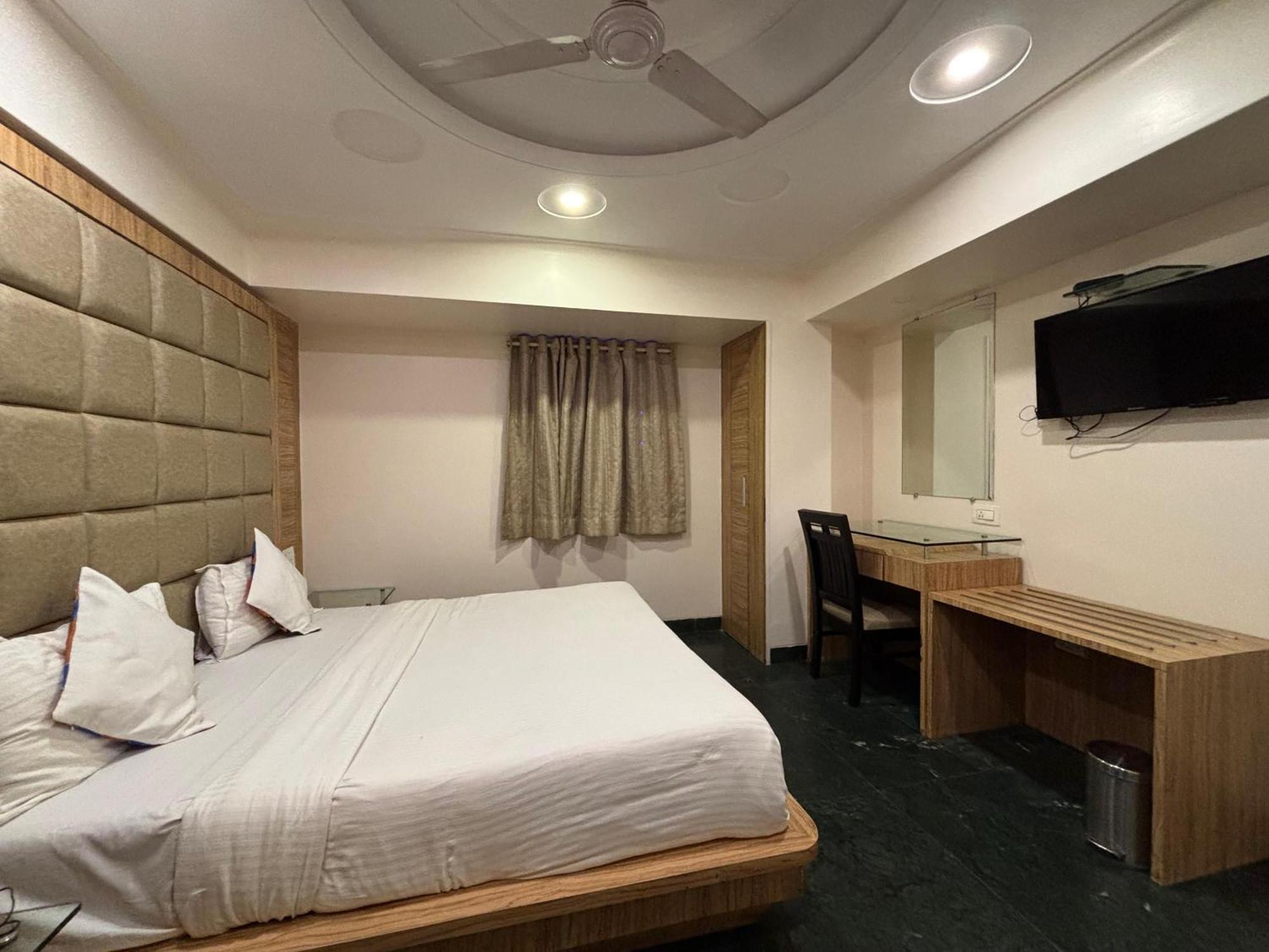 Hotel Sahar Garden Near Mumbai International Airport — Photos 1